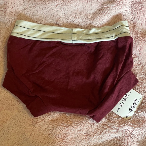 Todays modern bebe shorts/bloomers 6-12m - Picture 2 of 2
